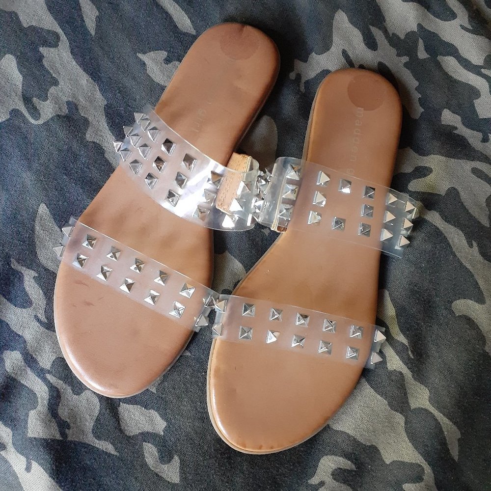 🔸️🔶️Studded Sandals🔶️🔸️